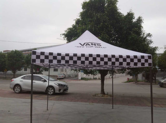 Outdoor tent